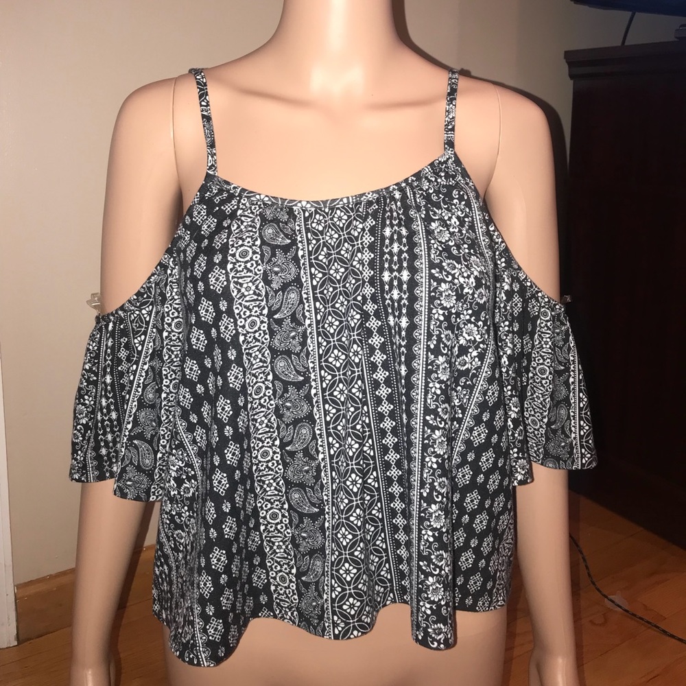 Black and white top!